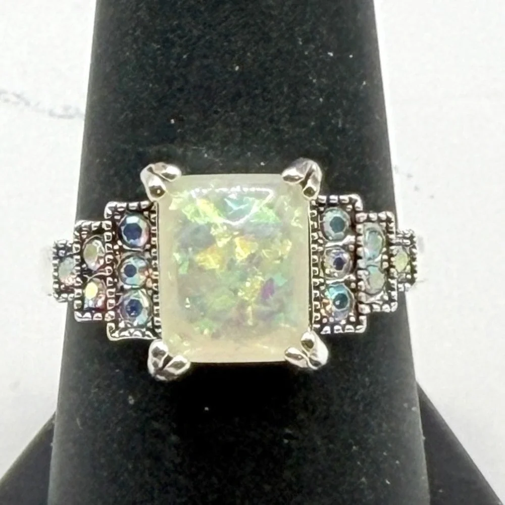 Ring Size 8.5 Opal Look Statement Halo Ring New Stainless‎ Steel